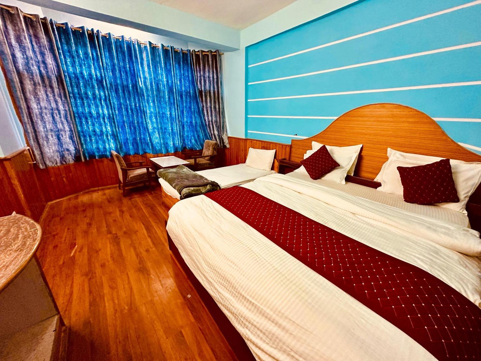 Hotel D Kanchan Manali Kültér fotó