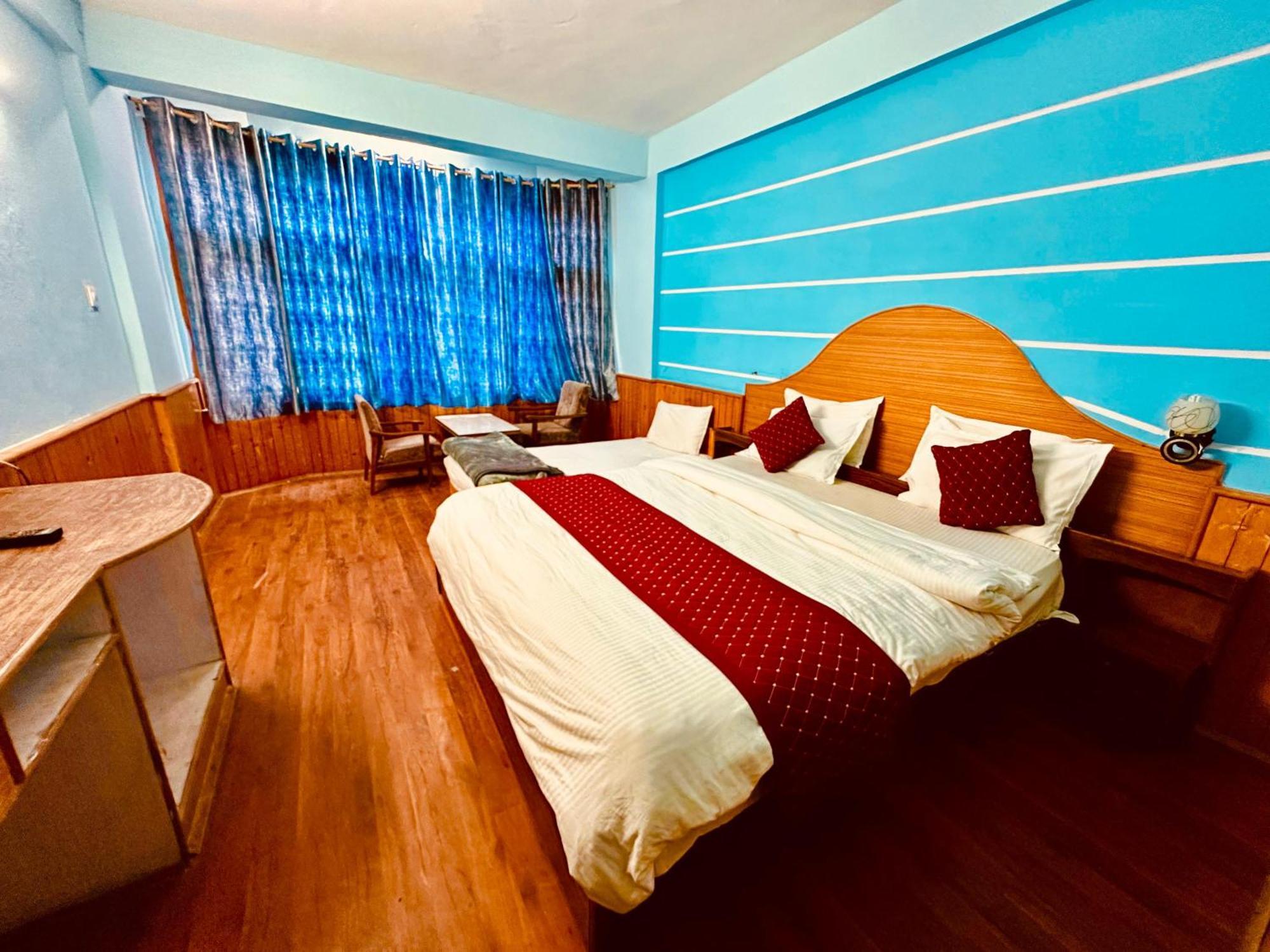 Hotel D Kanchan Manali Kültér fotó